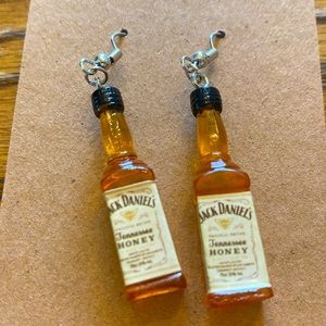 Cute handmade whiskey bottle silver color ear wires with gift bag